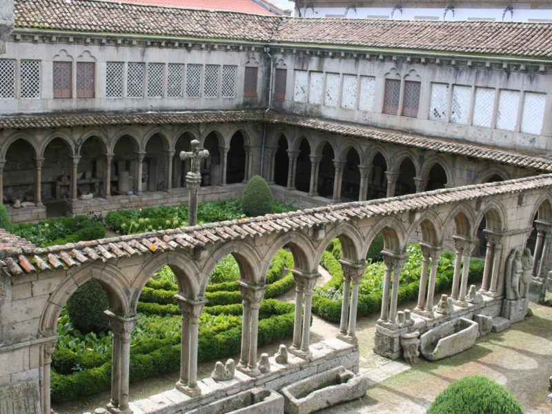 Jardim e Claustro